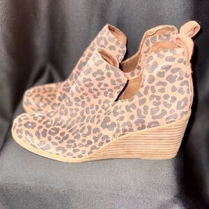 Tom’s Brown and Black Ankle Booties with Leopard Print